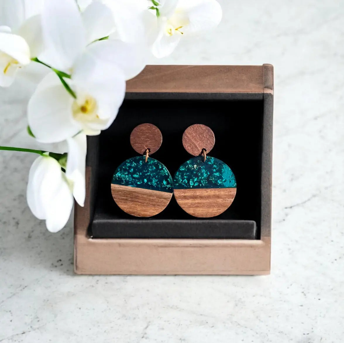 Minimalist Round Earrings | Handmade Resin & Wood - MehrArt collections