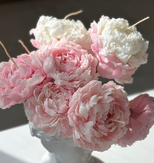 Flower Candles for Wedding Decoration: Elegant, Romantic & Timeless Décor Ideas - MehrArt collections