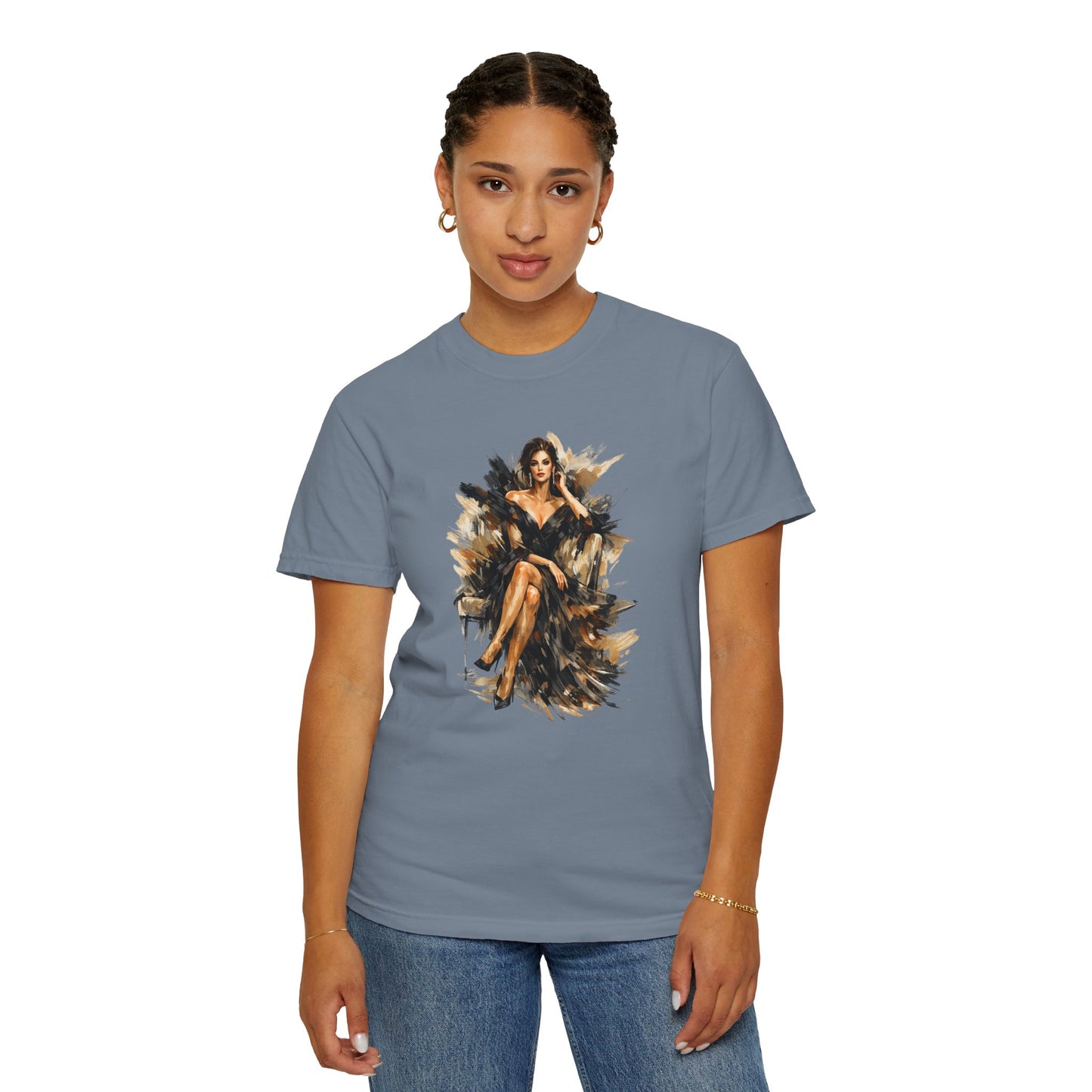 Fashion female icon in Black Art T-Shirt — Elegant Fashion Portrait Tee