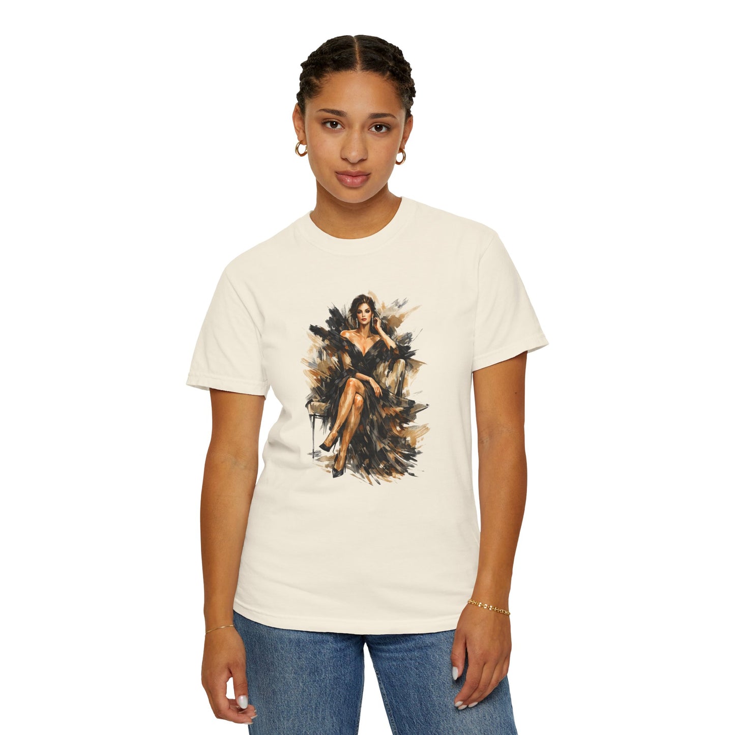 Fashion female icon in Black Art T-Shirt — Elegant Fashion Portrait Tee