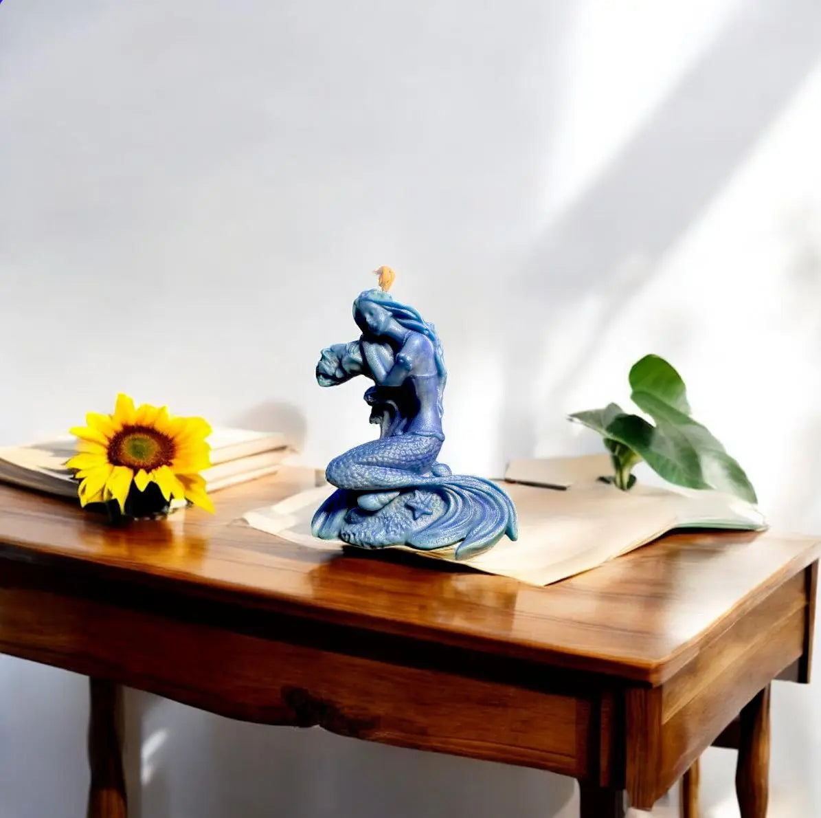Sculpture Beewax Candle: Metallic Accent Decor MehrArt collections