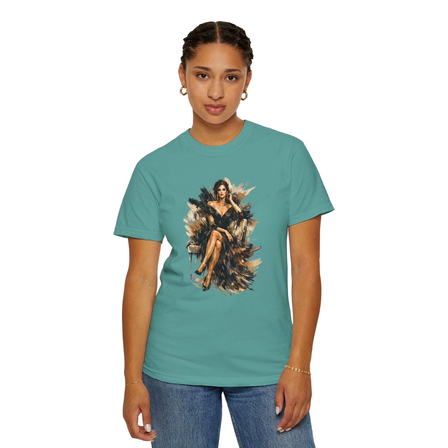 Fashion female icon in Black Art T-Shirt — Elegant Fashion Portrait Tee