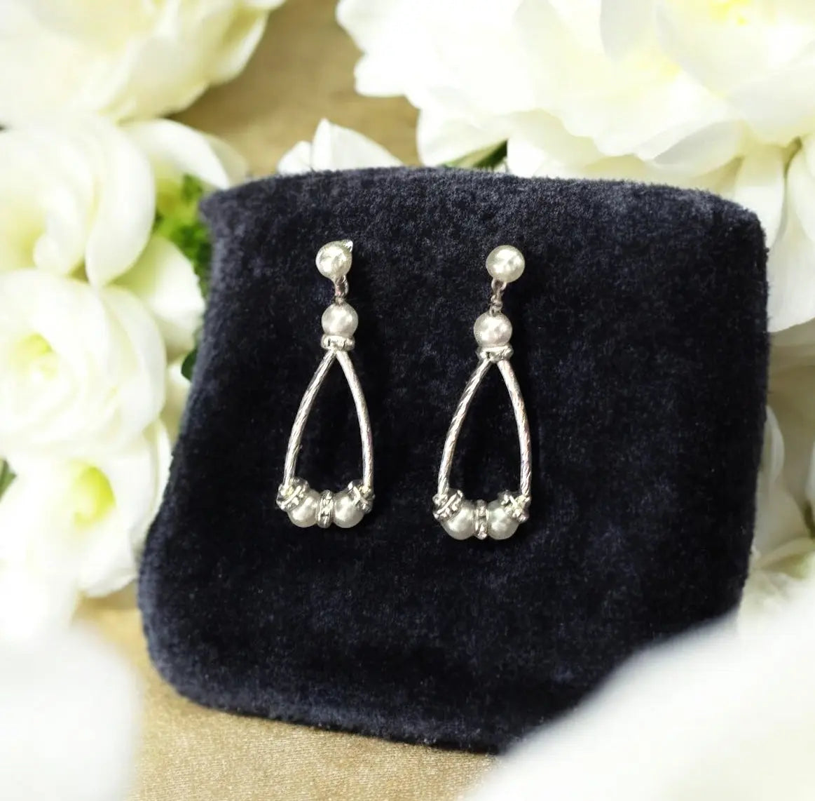 Minimal Pearl Dangle Earrings Brides