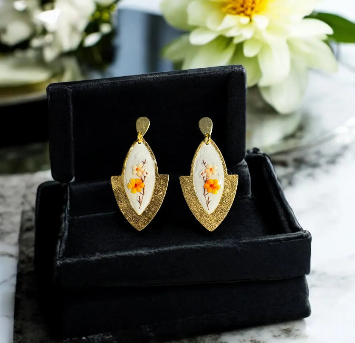 Handmade pressed flower resin earrings | hypoallergenic botanical jewelry, gold plated lightweight design