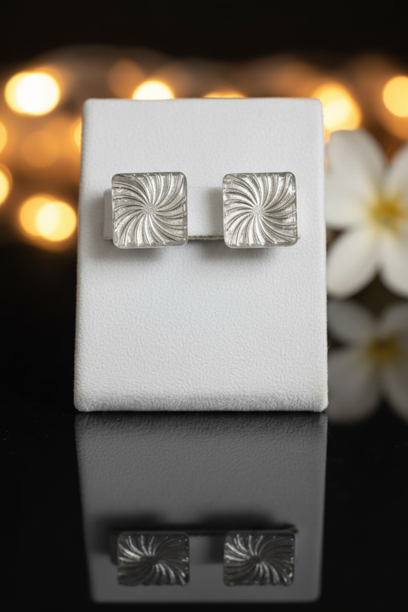 Minimal resin earrings 