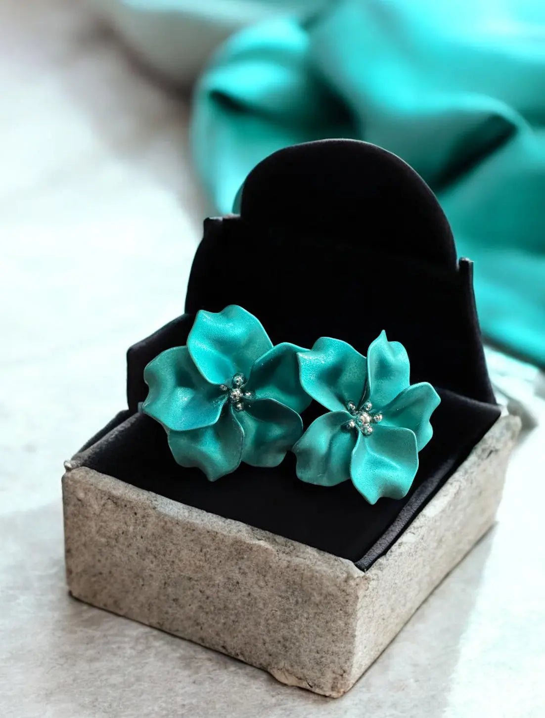 Trend Resin Earrings 2026 i