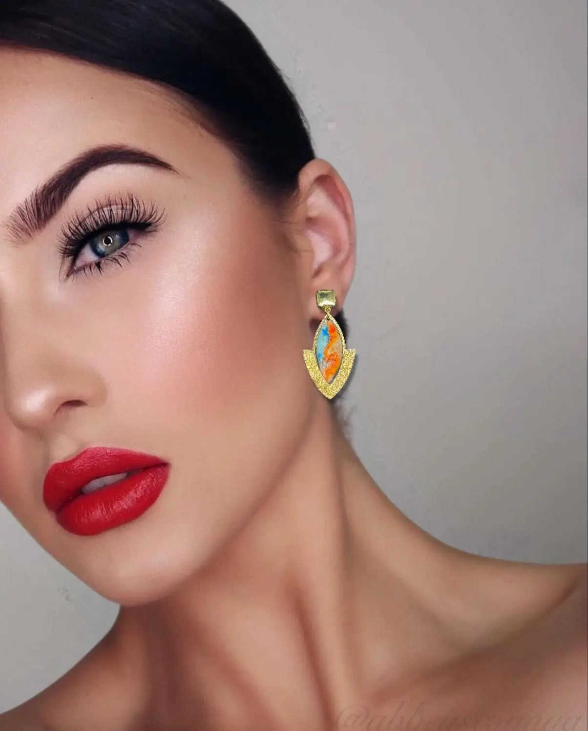"Lightweight Handmade Resin Dangle Earrings – Birthday Gift for Her – Unique Gift for Women – Colorful Statement Earrings"