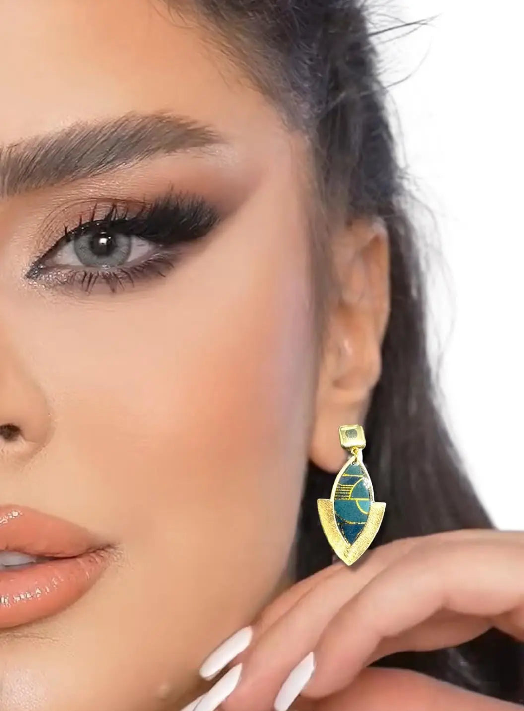 "Lightweight Handmade Resin Dangle Earrings – Birthday Gift for Her – Unique Gift for Women – Colorful Statement Earrings"