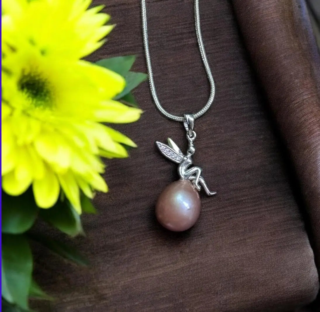 Minimalist Freshwater Pearl Diamond Necklace, Leaf Crystal Bridal Necklace, Maid of Honor Gift, Wedding Necklace for Brides, Bridesmaid Gift