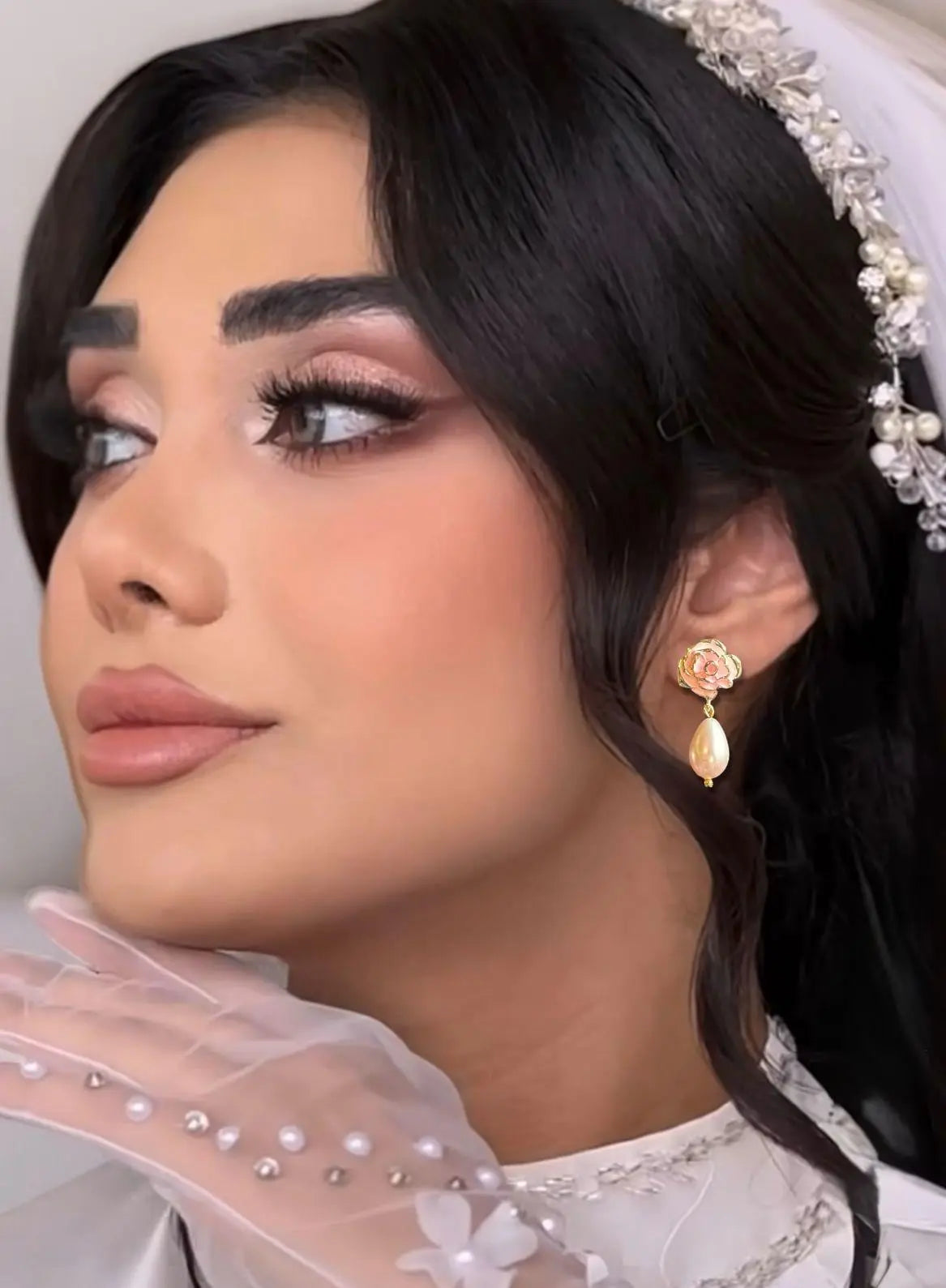 Elegant 14k gold pink freshwater pearl drop earrings for brides
